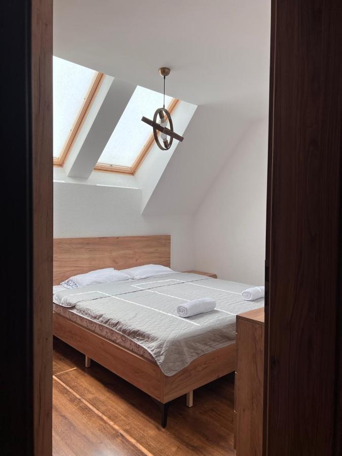 Villa Ozoni - Jezerc Ferizaj Bagian luar foto